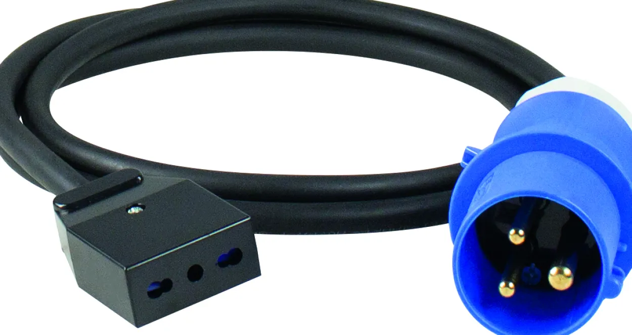 Adapterkabel 1,5 m CEE Stecker mit Spannungsanzeige auf italienische Steckdose Typ L , IP44