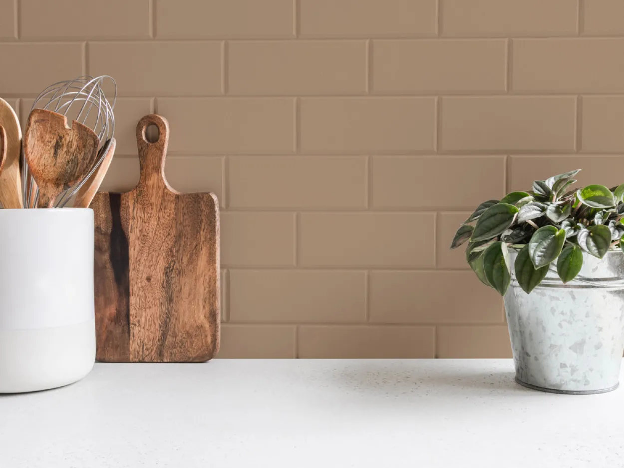 A.S. Création - Wandfarbe Braun "Whispy Walnut" 2,5L