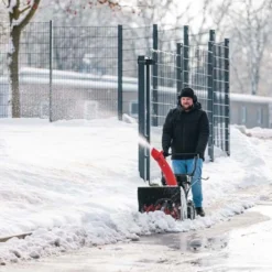 Benzin-Schneefräse ST570