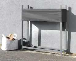 Brennholzregal mit Abdeckung aus Metall, ca. 113 x 25 x 115 cm - Schwarz