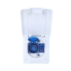 Caravan Vorzeltsteckdose USB/SAT IP44 weiß ähnlich RAL9010