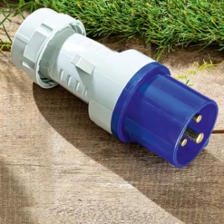 CEE-Universal-Stecker