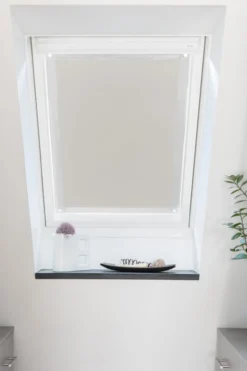 Dachfenster Sonnenschutz Thermofix, ohne Bohren - Beige, 36 cm x 71,5 cm (B x L) für C04