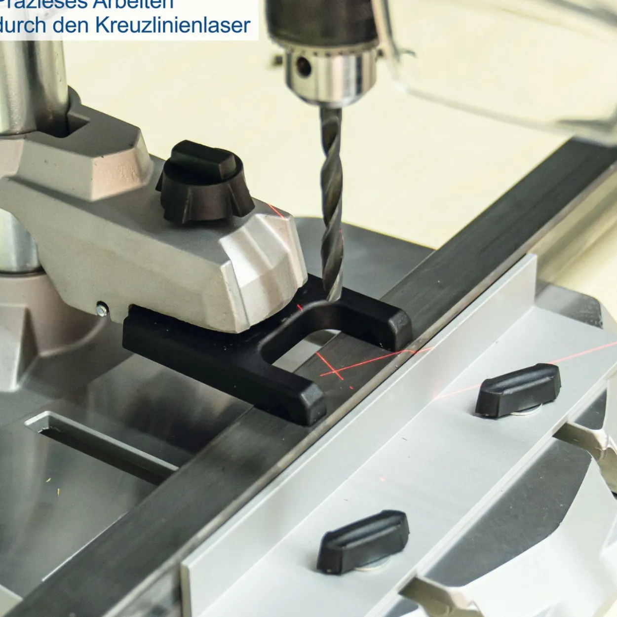 Digitale Tischbohrmaschine DP55