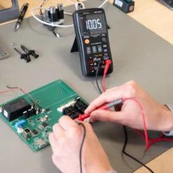 Digital-Multimeter PCE-DM 7