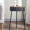 Drahtloser Lautsprecher Mesu im Tischdesign, schwarz mit Holzplatte
