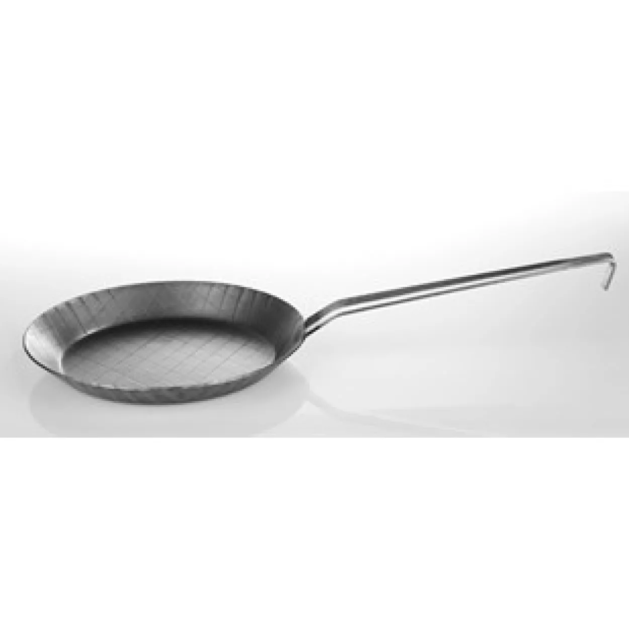 Eisenpfanne mit Flachgriff, ø 24 cm