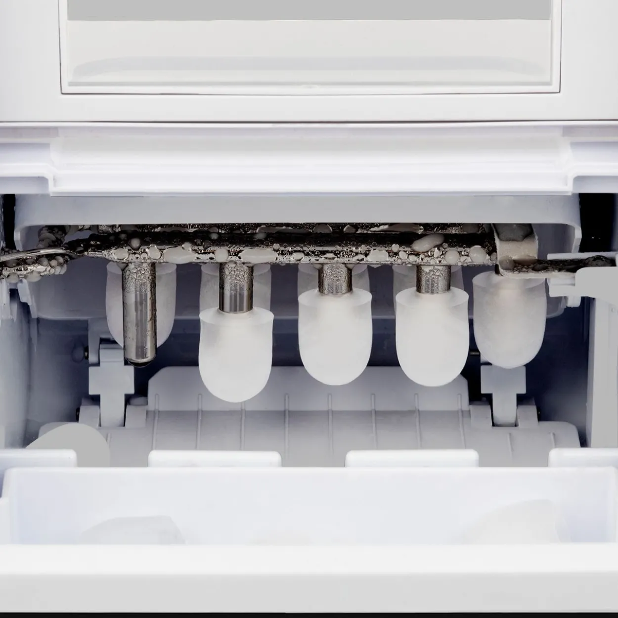 Eiswürfelmaschine KW12 Schwarz