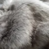 Fellimitat Wohndecke Wolf