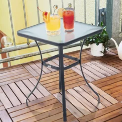 Gartentisch