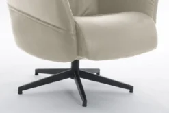 gepolsteter Relaxsessel mit Hocker - beige