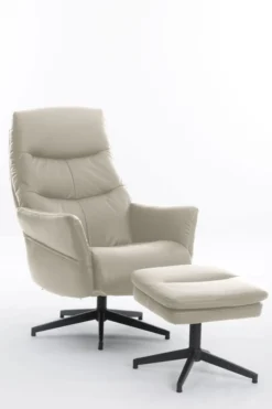 gepolsteter Relaxsessel mit Hocker - beige
