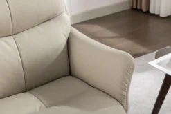 gepolsteter Relaxsessel mit Hocker - beige