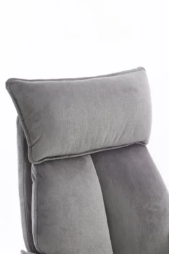gepolsteter Relaxsessel mit Hocker - grau