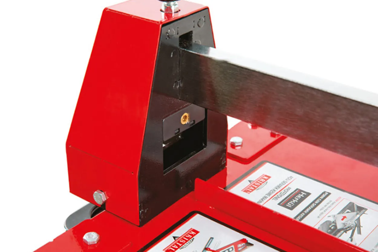 GigaCut 935mm mit Laser mit Klappfüßen