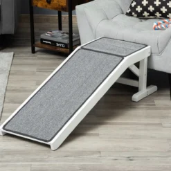 Haustierrampe mit rutschfestem Teppich für Hunde bis 30 kg Kiefernholz Weiß+Grau 125 x 40 x 35,5 cm