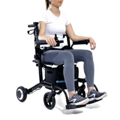 4 in 1 Elektrischer Rollstuhl / Rollator AT52334