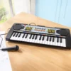 Keyboard mit Mikrofon