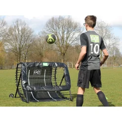 Kickback Fußball Rebounder 124x90cm
