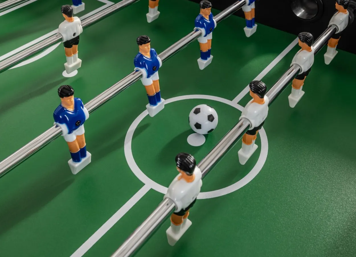 Kicker Fußballtisch ca.137 x 65 x 86 cm