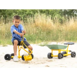Kinder-Bagger mit Schaufel