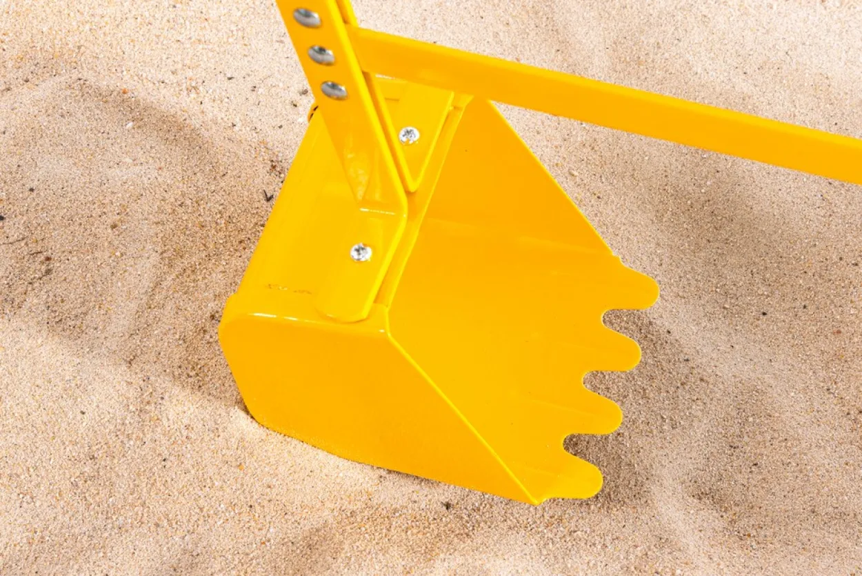 Kinder-Bagger mit Schaufel