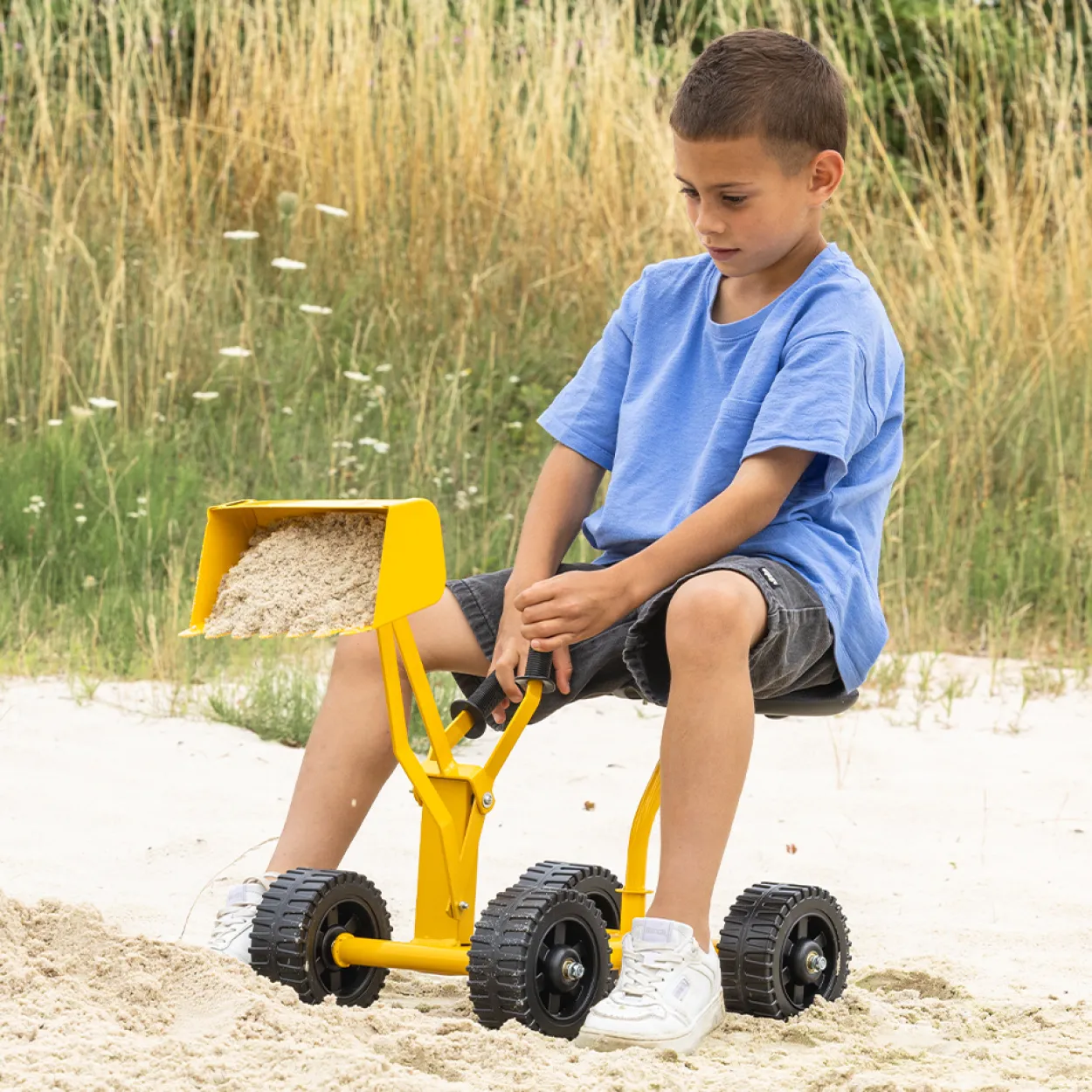 Kinder-Bulldozer mit Schaufel