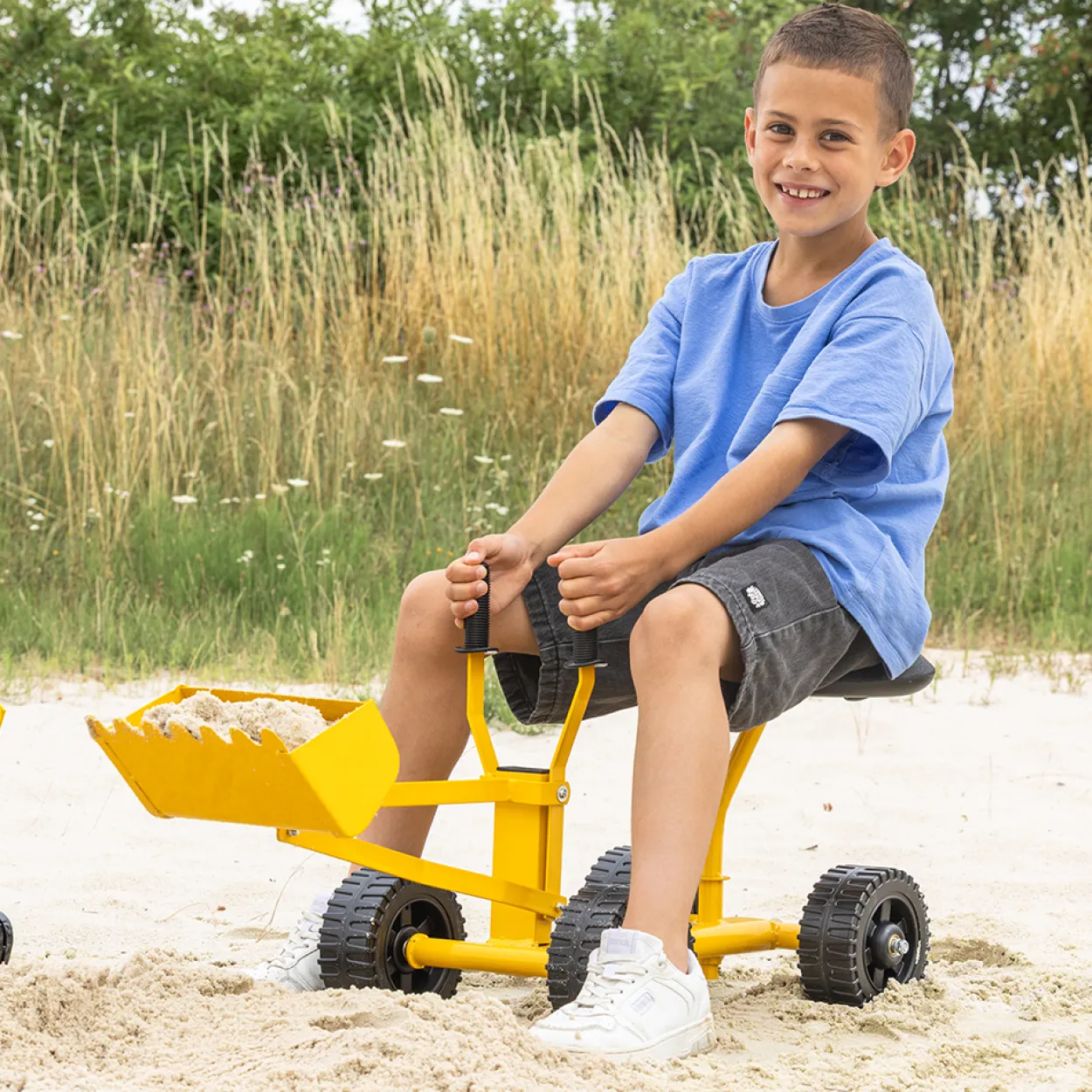 Kinder-Bulldozer mit Schaufel