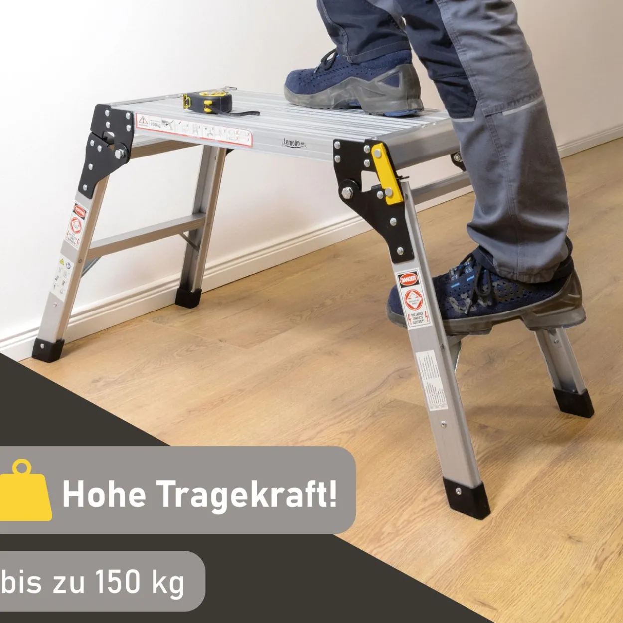 kompakte Arbeitsplattform mit Antirutsch-Oberfläche