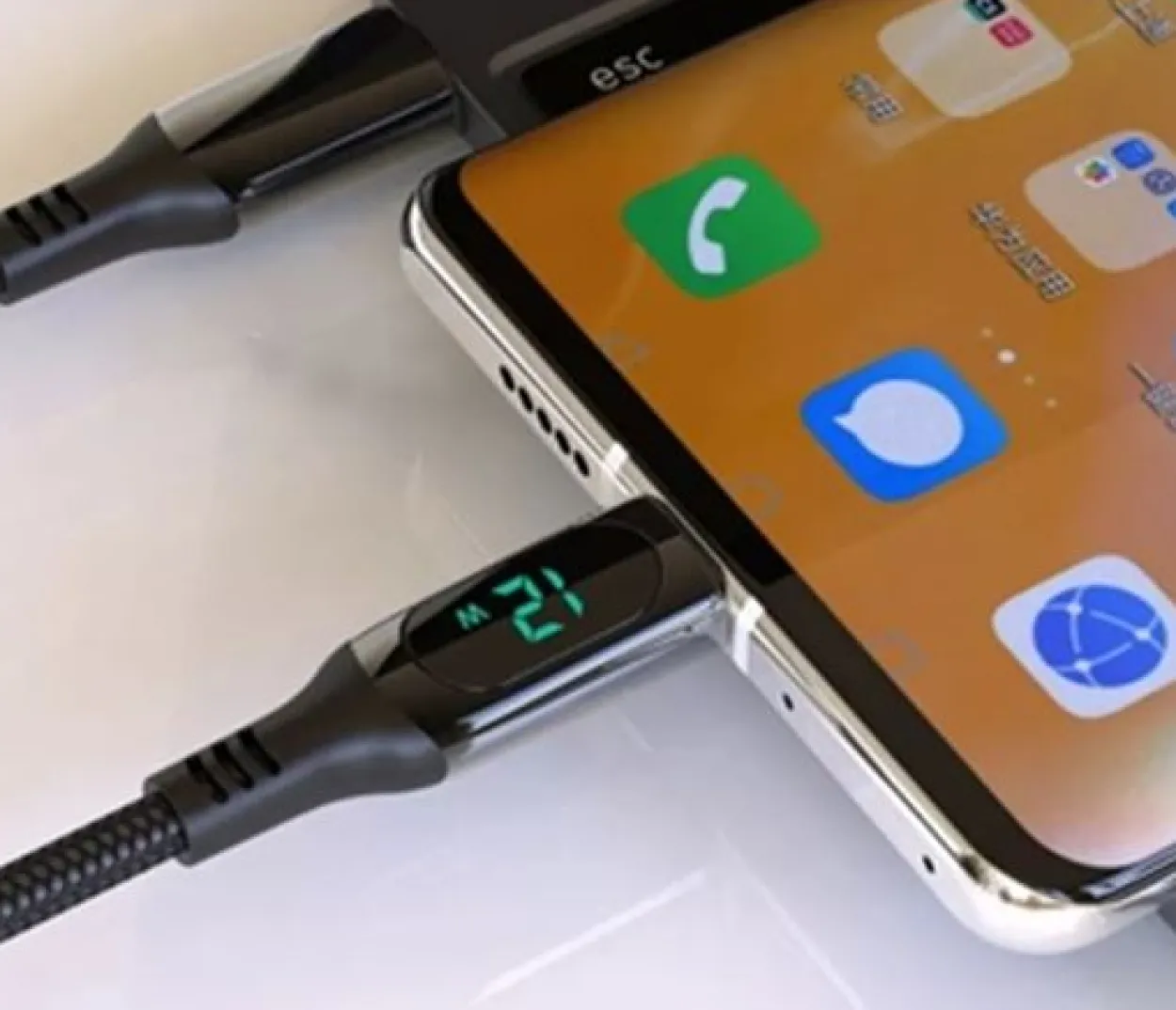 Lade- und Datenkabel Kuva