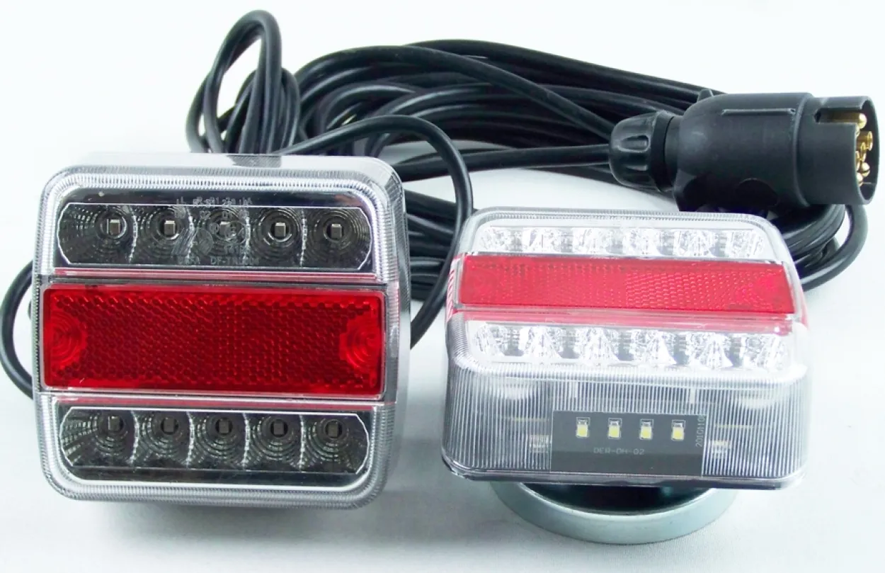 LED Anhänger-Vierfunktion mit Magnetbefestigung