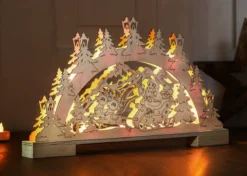 LED-Schwibbogen aus Holz - Weihnachtsmann mit Rentierschlitten
