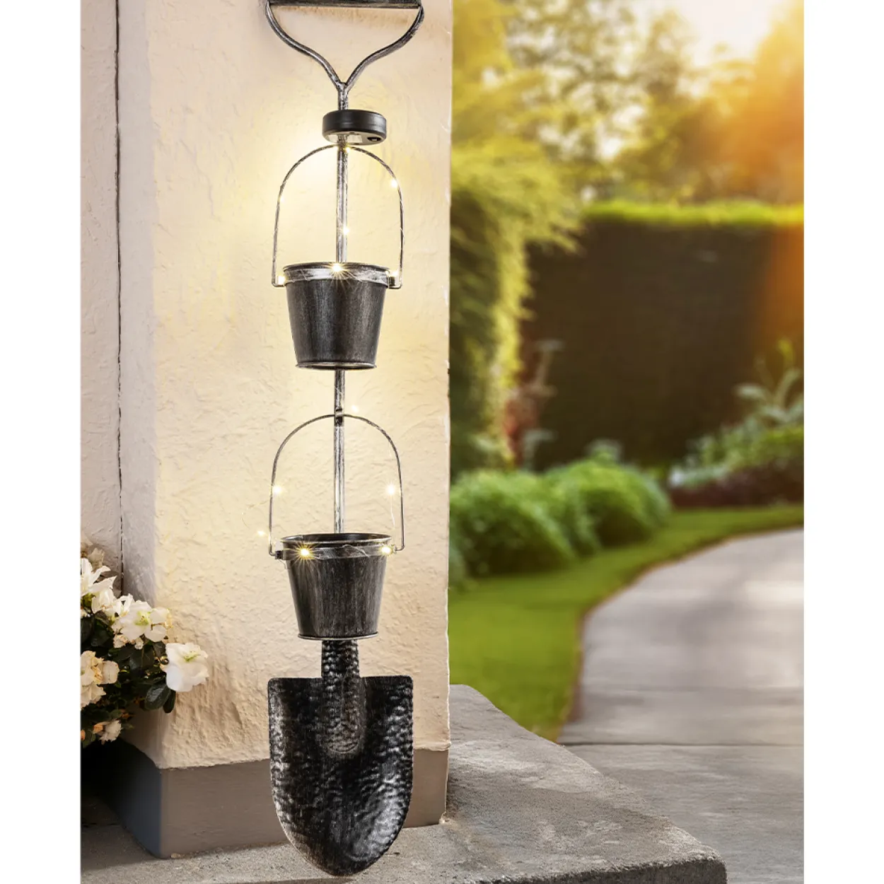 LED-Solar-Gartentöpfe mit Spaten