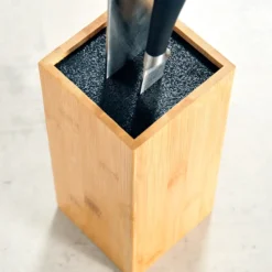 Messerblock, mit Kunststoffborsten