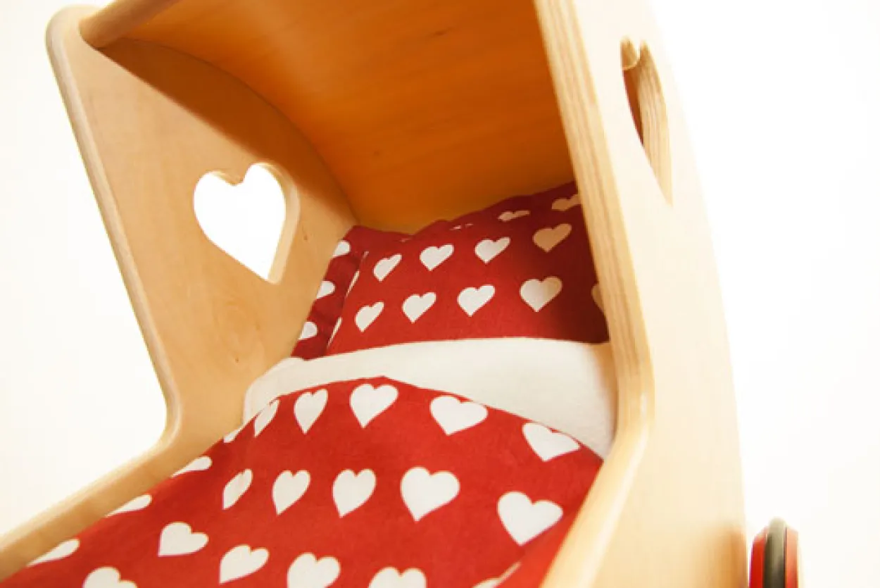 MOOVER Toys - Dänischer Designer Holz-Puppenwagen (solid rot) / dolls pram solid red