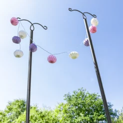 Multifunktionale Stange für Lichterketten im Garten, ca. 233 cm – Schwarz