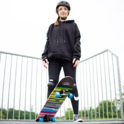 NILS Extreme CR3108SA Error Skateboard für Freizeit