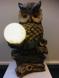 OWL on TRUNK W/BALL, with batterybox for outdoor