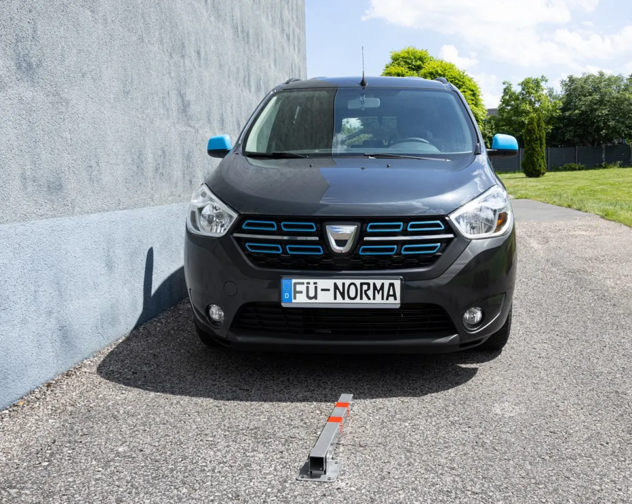 Parkpfosten Parkplatzsperre klappbar
