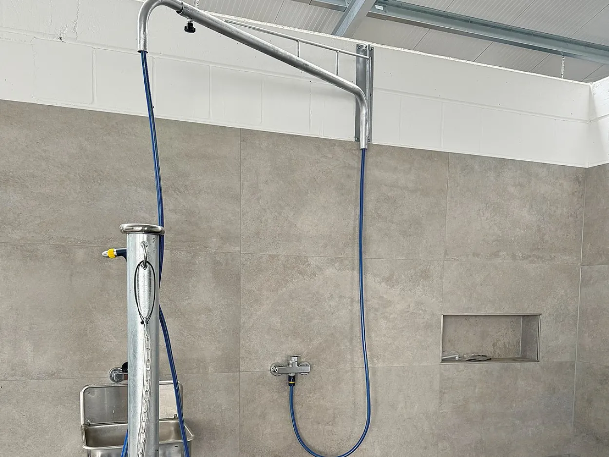 Pferdeabspritzdusche Variabel