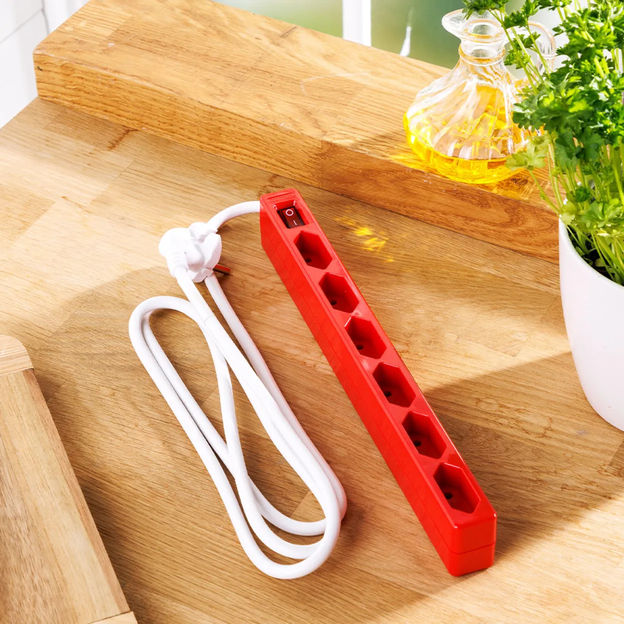 Powertec 6-fach Euro-Steckdose - Rot