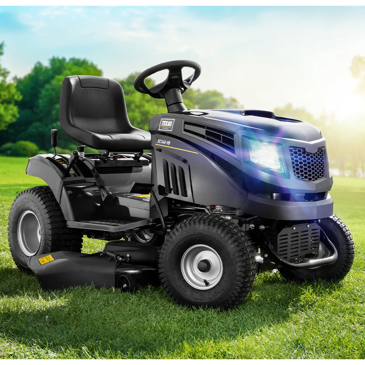 Rasentraktor XC140-98