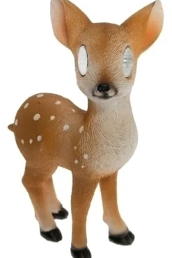 Reh 'Bambi' mit Solarbeleuchtung stehend,