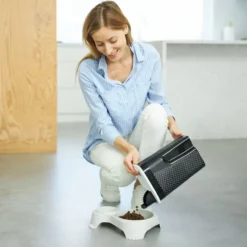 Rotho MyPet Flo Tierfutterbehälter 4.1l mit Deckel, schwarz/weiss