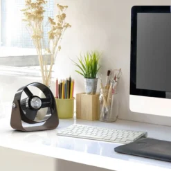 Sharper Image USB-Ventilator SBS1 black