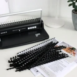 Spiralbindegerät GENIE CB 820