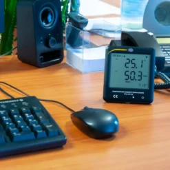Temperatur-Feuchtelogger PCE-HT 112