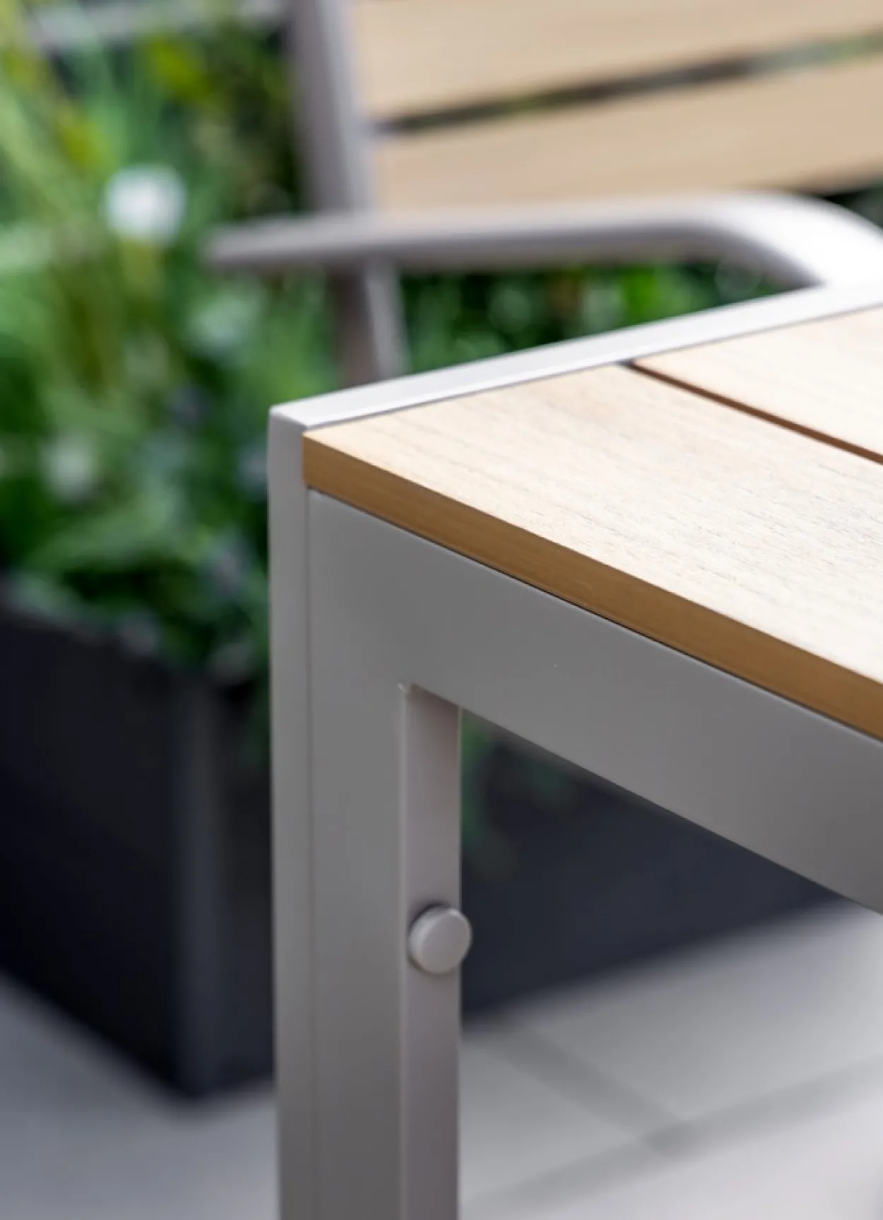 3tlg. Gartengarnitur aus Aluminium in Holzoptik
