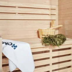Traditionelle Sauna SKYLINE XL - 150 x 150 cm