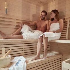 Traditionelle Sauna SKYLINE XL BIG 200 x 200 cm
